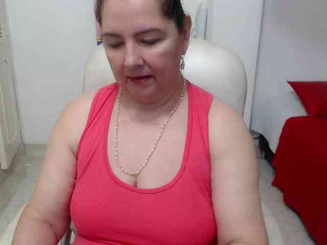 leonela-68