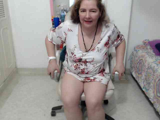 leonela-68 webcam