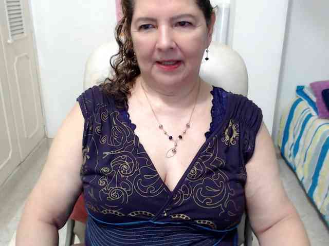 leonela-68 webcam