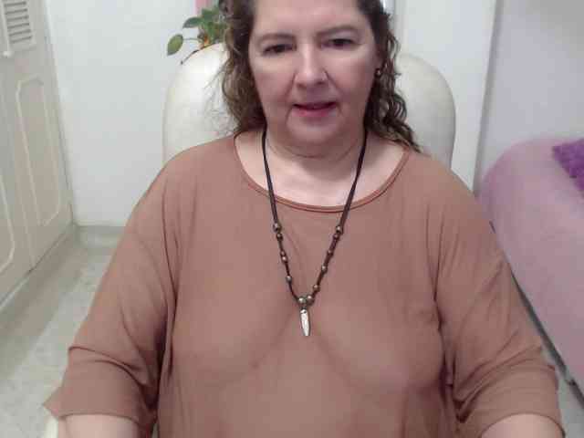 leonela-68 webcam