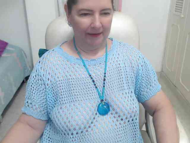 leonela-68 webcam