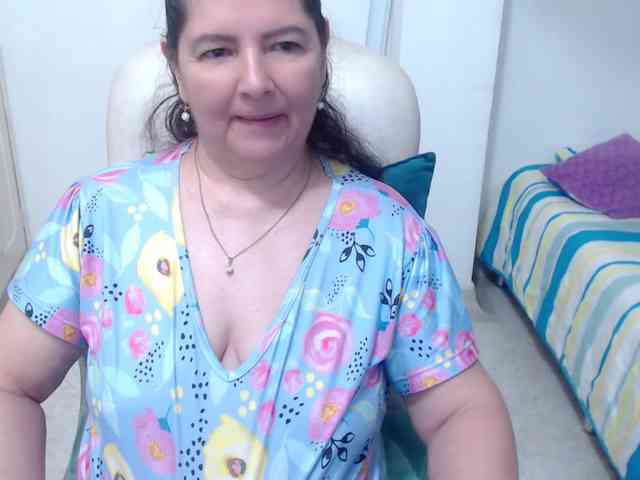 leonela-68 webcam