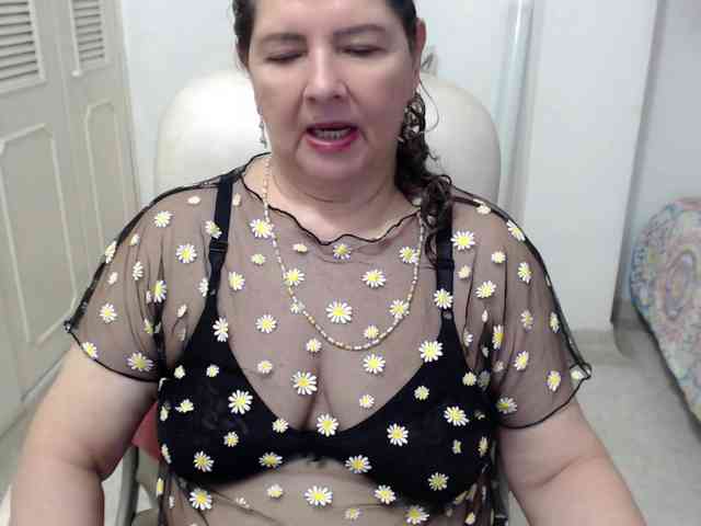 leonela-68 webcam