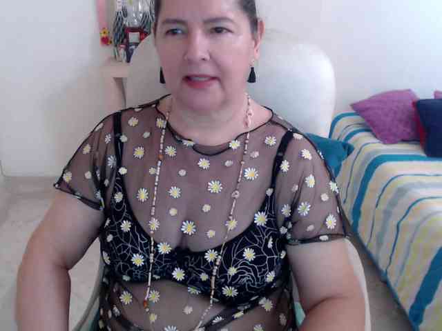 leonela-68 webcam