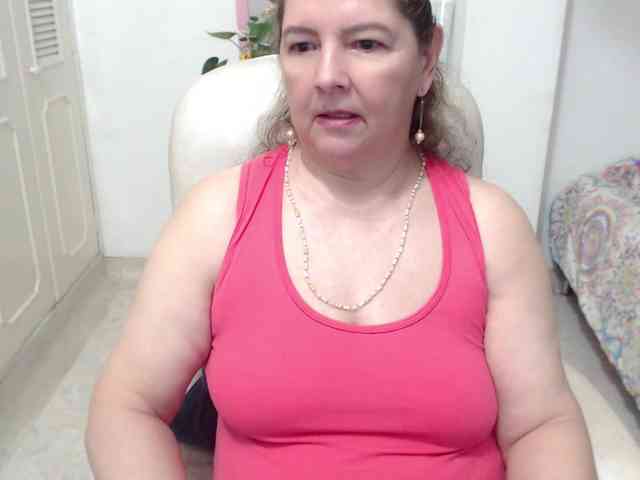 leonela-68
