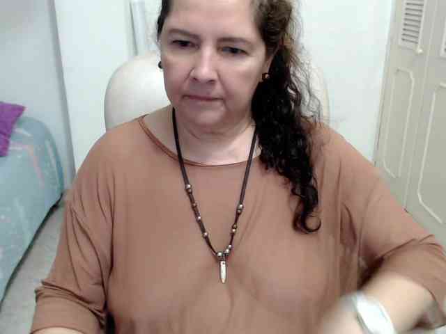leonela-68 webcam
