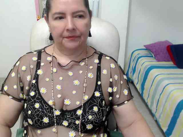 leonela-68 webcam