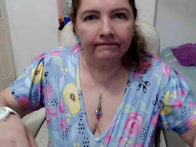 leonela-68