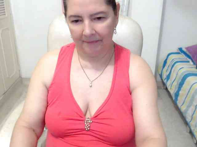 leonela-68