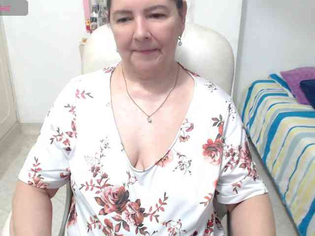 leonela-68