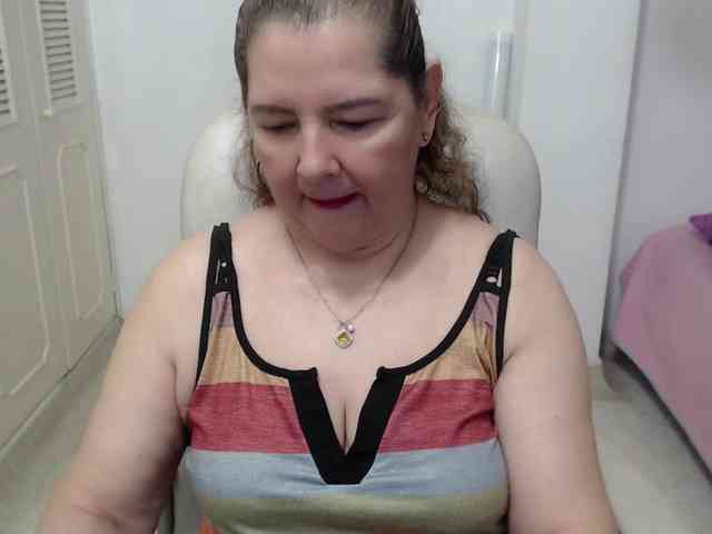 leonela-68
