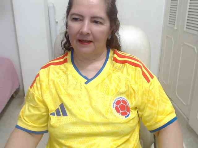 leonela-68 webcam