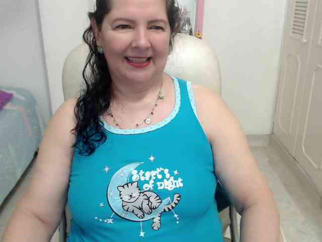 leonela-68 webcam