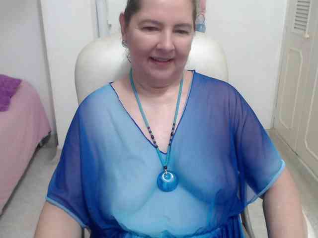 leonela-68 webcam