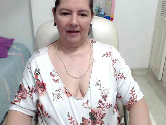 leonela-68 webcam
