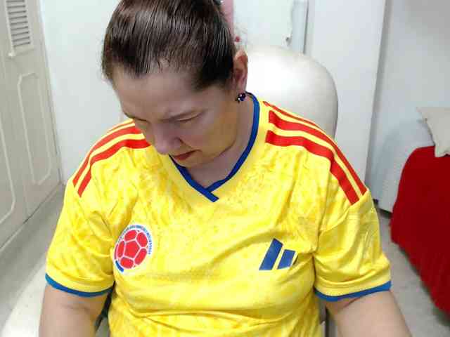leonela-68