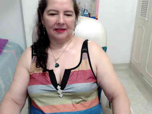 leonela-68 webcam