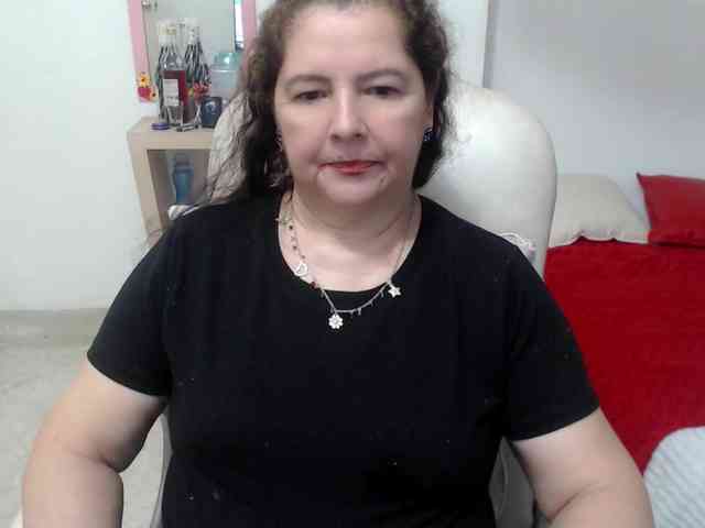 leonela-68