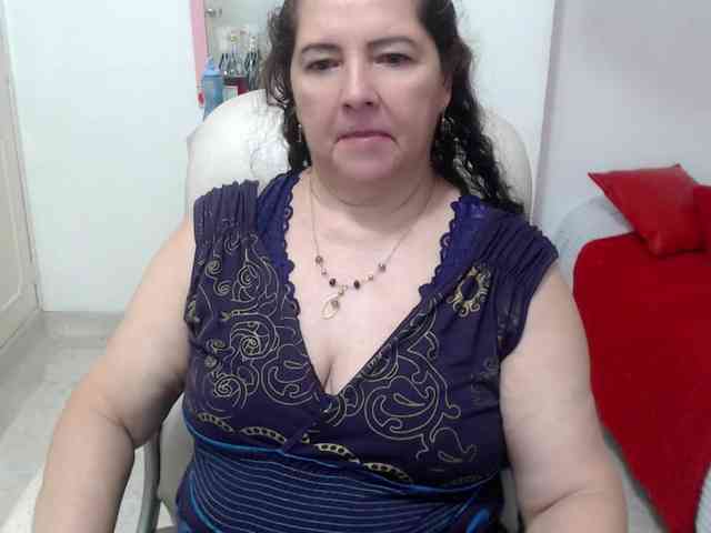 leonela-68