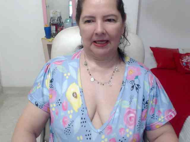 leonela-68 webcam