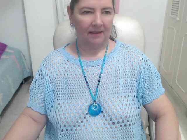 leonela-68 webcam