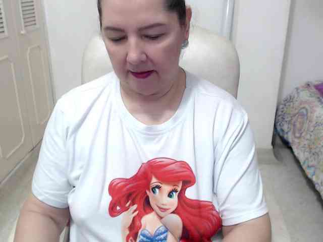 leonela-68 webcam