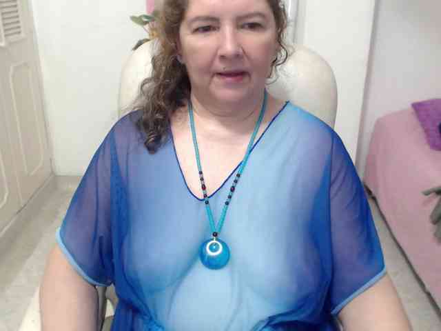 leonela-68 webcam