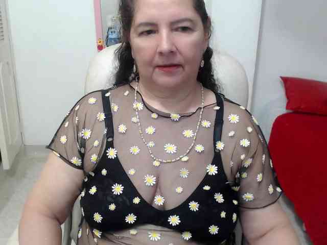 leonela-68 webcam