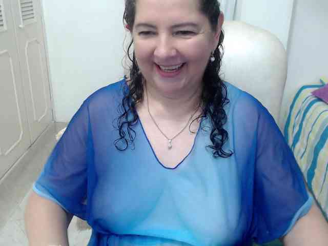 leonela-68 webcam