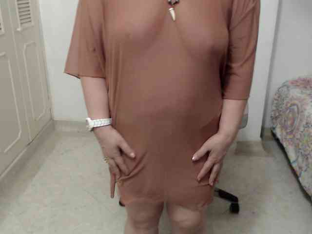 leonela-68 webcam