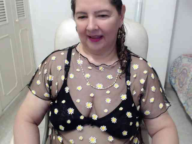 leonela-68 webcam