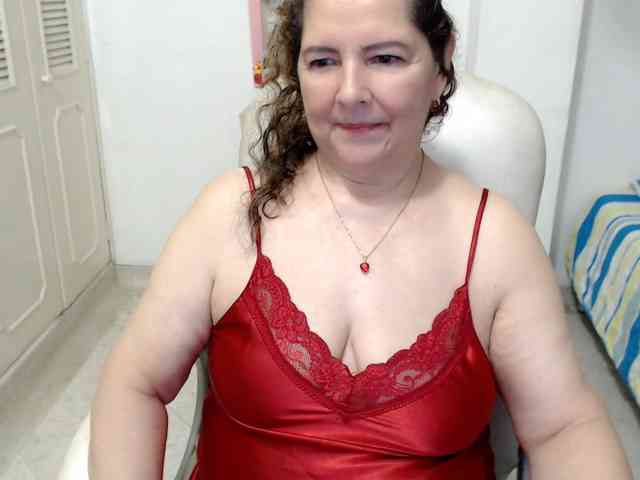 leonela-68