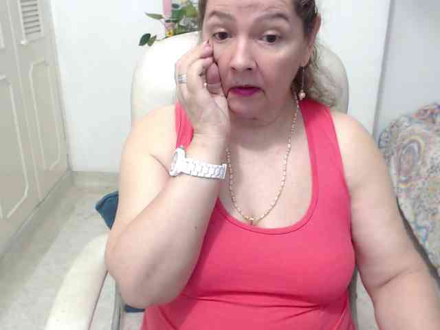 leonela-68 webcam