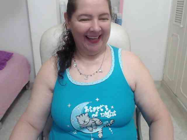 leonela-68 webcam