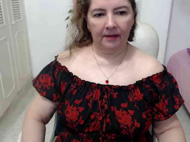 leonela-68