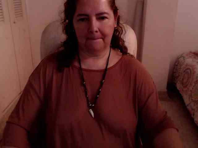 leonela-68 webcam