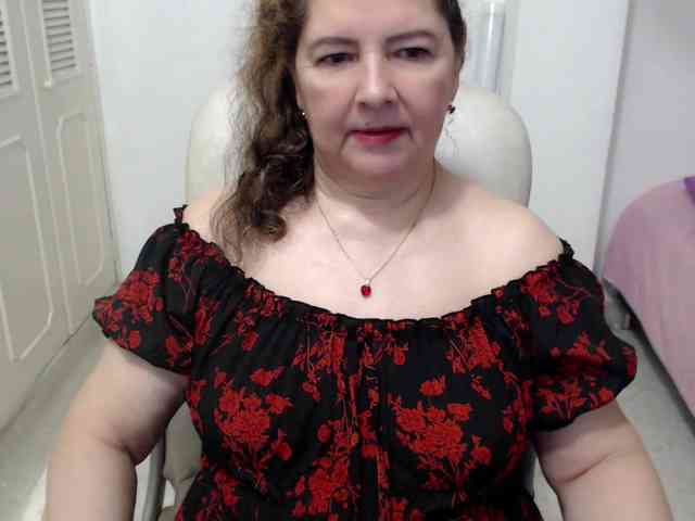 leonela-68