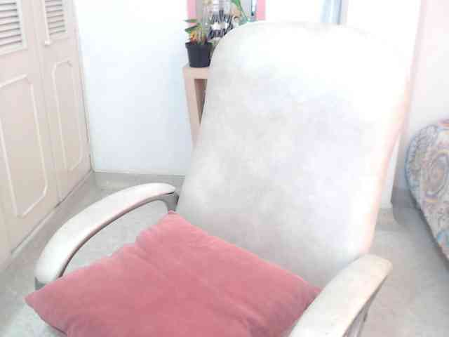 leonela-68 webcam