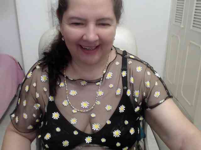 leonela-68 webcam