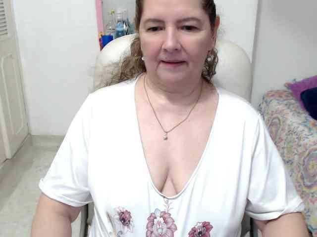 leonela-68 webcam