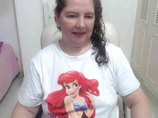leonela-68 webcam