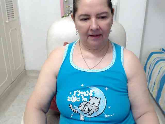 leonela-68 webcam