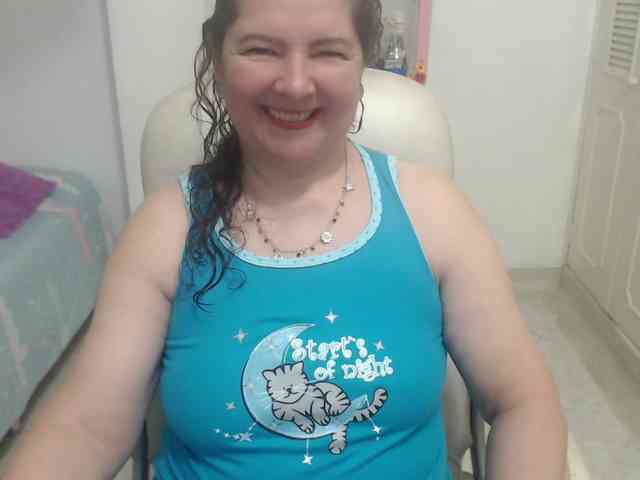leonela-68 Sex Cam Show