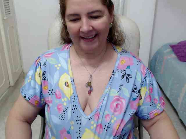 leonela-68 webcam