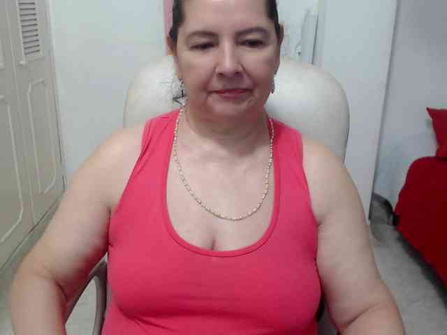 leonela-68 webcam