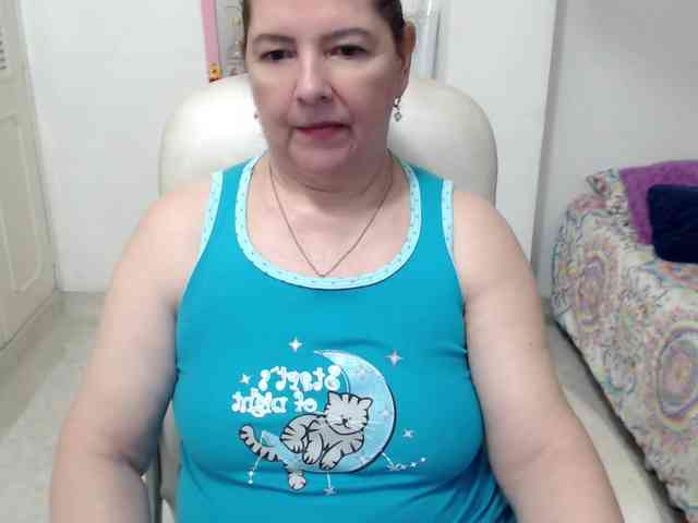 leonela-68 Live Webcam on BongaCams
