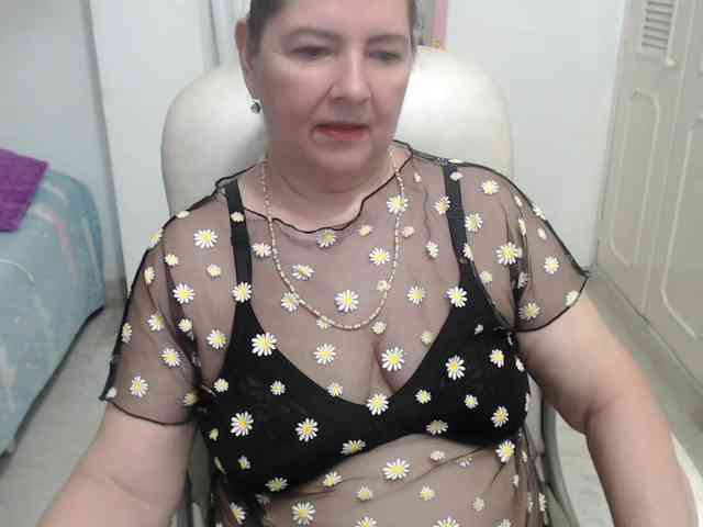 leonela-68 webcam