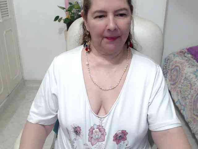 leonela-68 webcam