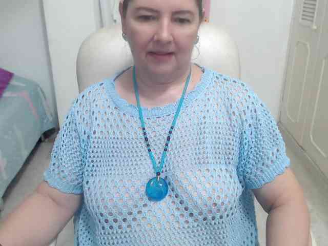 leonela-68 webcam