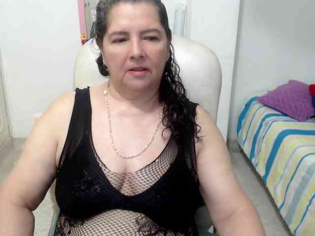 leonela-68 webcam